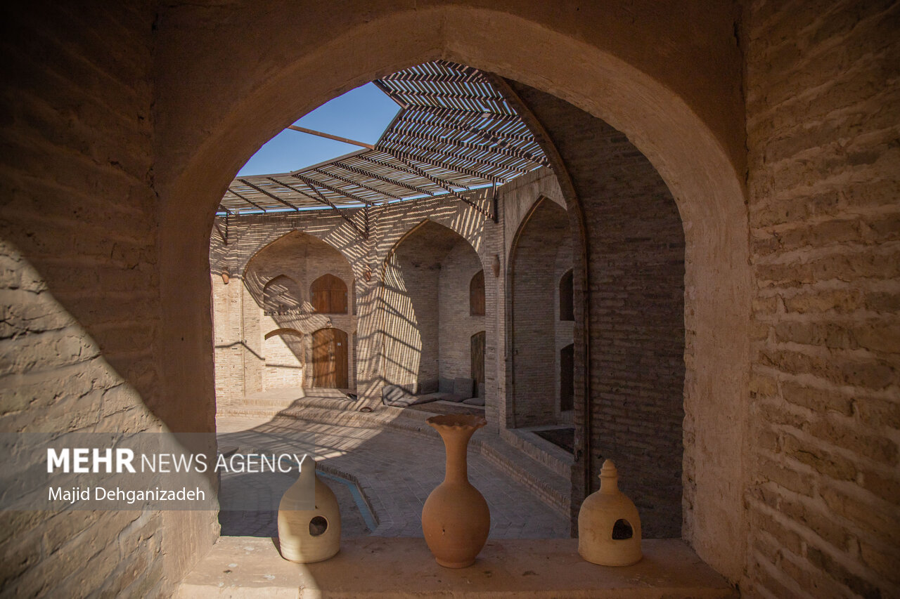 «زینالدین» تنها کاروانسرای مدور دنیا در مهریز