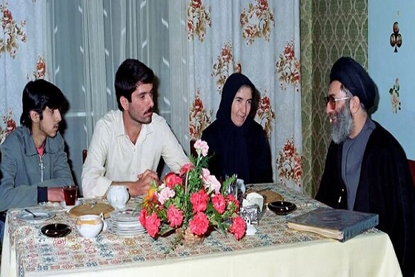 ایمان بالا شهید جانی بت اوشانا را به بصیرت رساند