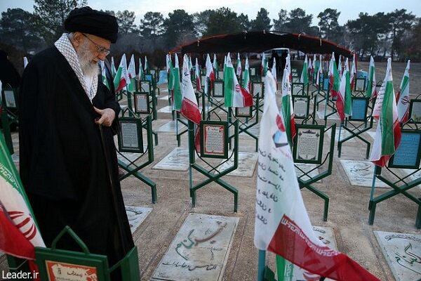 Leader urges to learn from lessons of martyrs