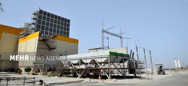 نخستین واحد گازی نیروگاه سیکل ترکیبی اصفهان راه‌اندازی شد