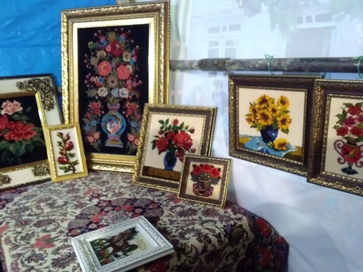 اعطای ۵۰ میلیارد ریال تسهیلات به فعالان صنایعدستی اعطای ۵۰ میلیارد ریال تسهیلات به فعالان صنایعدستی