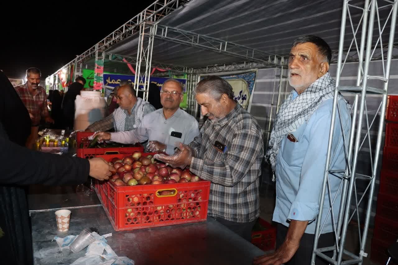 گرمسار ستاره باران شد/ پیوند آسمان و زمین با ذکر نورانی شهدا