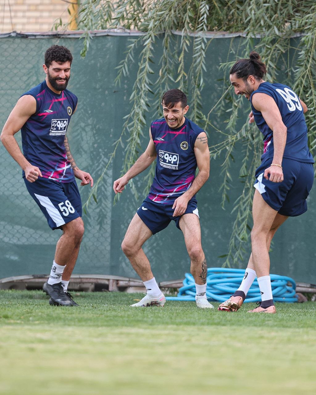 تمرین سپاهان برای دیدار با یاران نیمار/ تلاش برای حفظ روحیه بالا