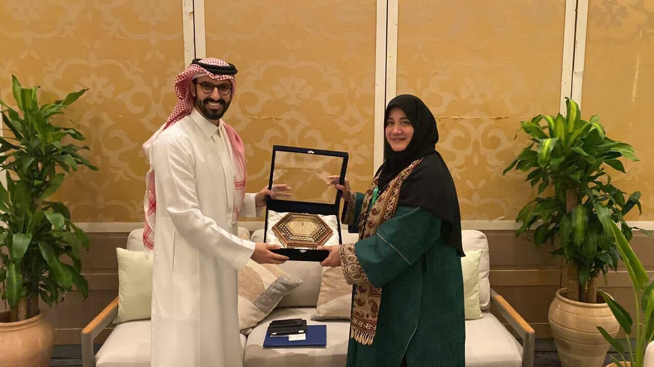 Iran, Saudi Arabia officials explore ways to boost tourism