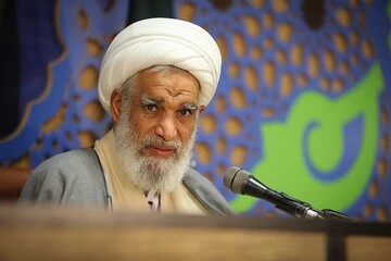علت دشمنی استکبار با ایران به خاطر اقامه دین است
