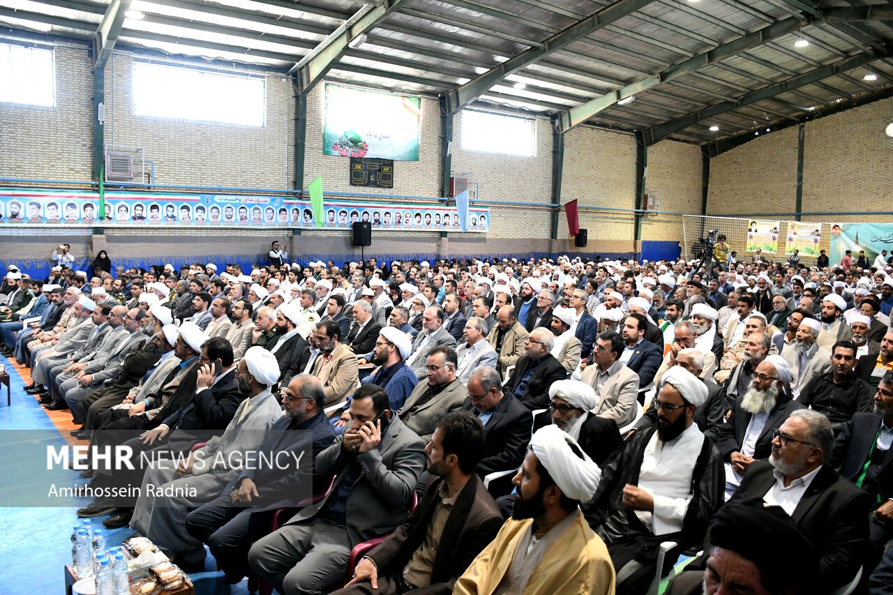 آذربایجان غربی چهارراه وحدت اقوام/اتحاد راه خروج از بن بست تفرقه