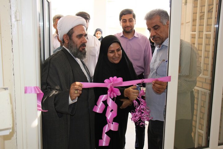 کتابخانه عمومی شهید آوینی چغادک بازگشایی شد کتابخانه عمومی شهید آوینی چغادک بازگشایی شد