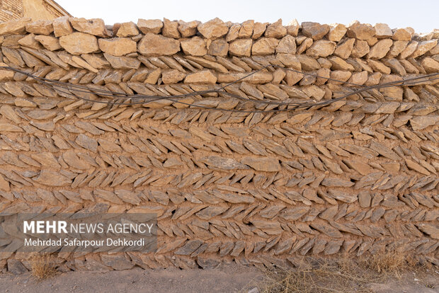 زندگی در قلعه تاریخی بارده