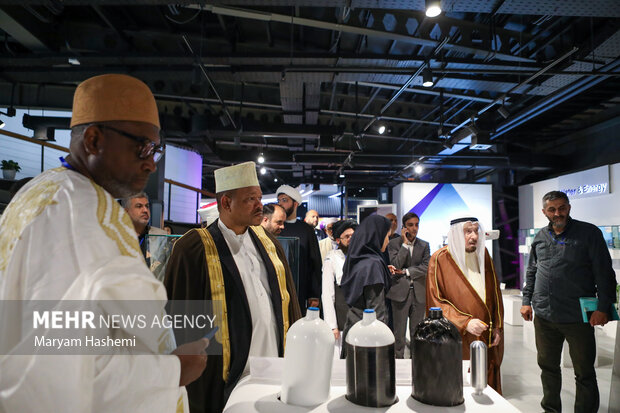 مهمانان کنفرانس وحدت اسلامی بعدازظهر دوشنبه ۱۰ مهر ۱۴۰۲ از خانه نو آوری و فناوری ایران (آی هیت) بازدید کردند