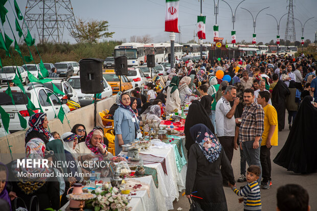 بزرگترین جشنواره خیابانی شهر (پیامبر مهربانی)