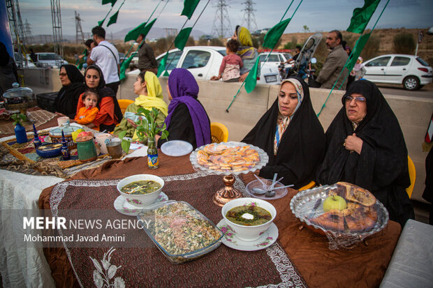 بزرگترین جشنواره خیابانی شهر (پیامبر مهربانی)