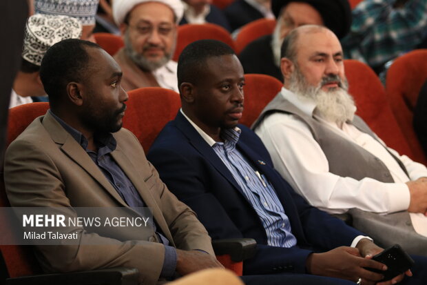 آئین افتتاحیه اجلاس بین المللی پیر غلامان حسینی در گیلان