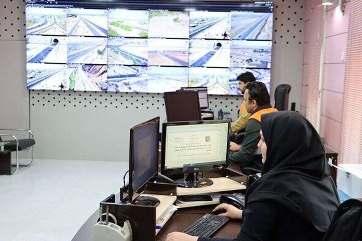 پاسخگویی به بیش از ۴ هزار تماس در مرکز مدیریت راههای استان بوشهر پاسخگویی به بیش از ۴ هزار تماس در مرکز مدیریت راههای استان بوشهر