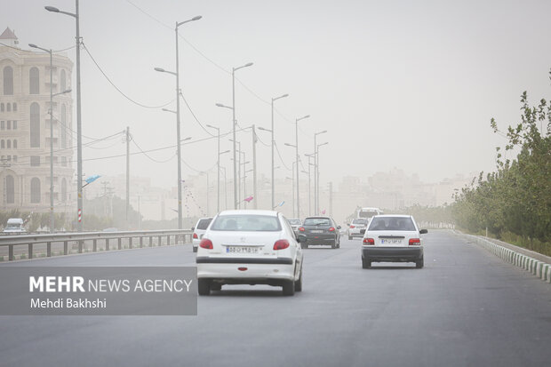 غرب تهران درگیر بحران آب و کانون های گردوغبار