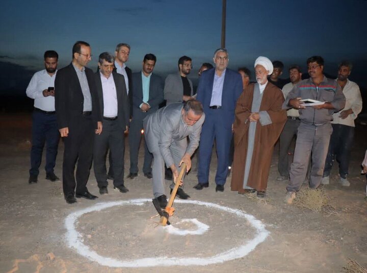 عملیات اجرایی احداث ۴۸ واحد مسکونی بیارجمند آغاز شد