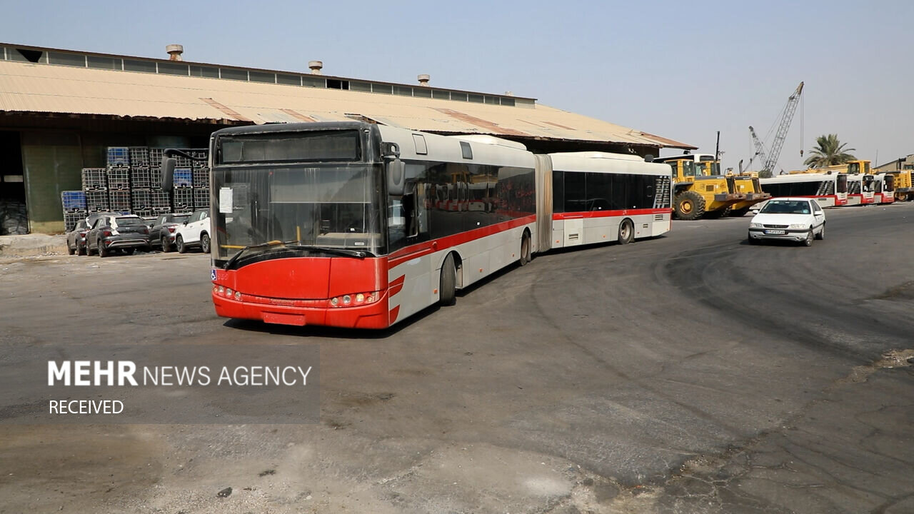 خروج ۴۳ دستگاه اتوبوس از بندر شهید باهنر هرمزگان