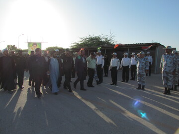 صبحگاه مشترک نیروهای مسلح در شهرستان دیر برگزار شد