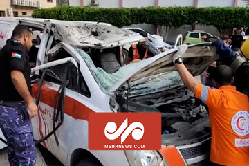 بمباران آمبولانس حمل مجروحین توسط هواپیماهای صهیونیست