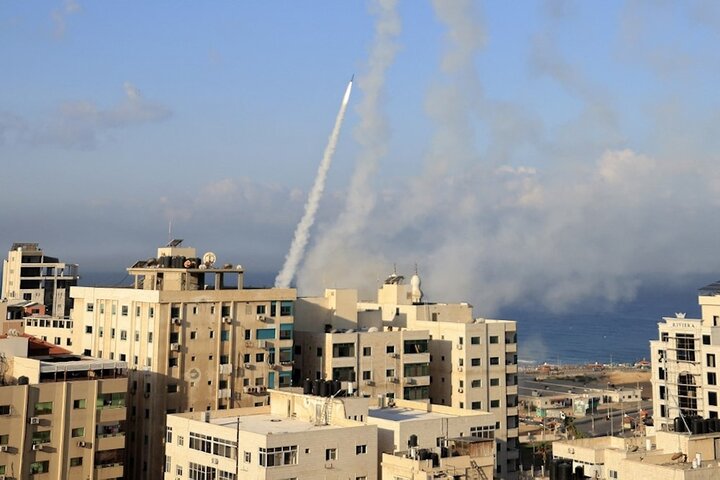 دور جدید حملات موشکی علیه تل‌آویو/شمار شهدای غزه از ۲۲۰۰ نفر گذشت
