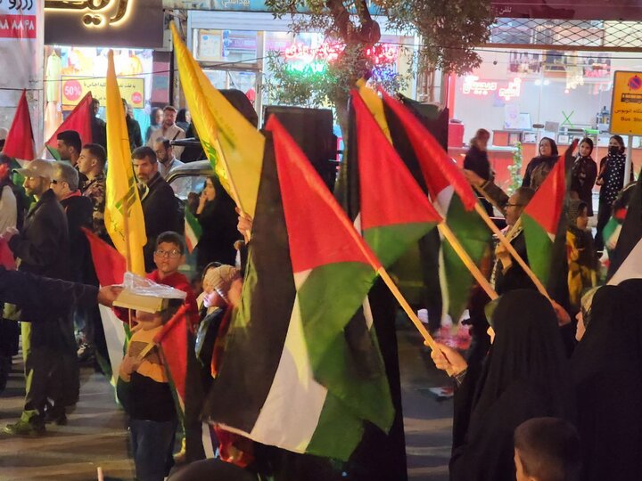  جشن بزرگ پیروزی مقاومت در بجنورد برگزار شد