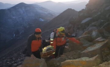 عملیات ۱۵ ساعته نجات کوهنورد مصدوم از کوه «درویش داغی» سهند