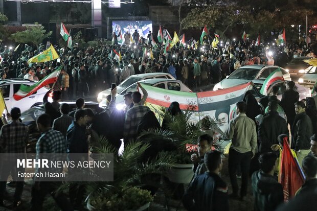 جشن مردم مشهد به مناسبت پیروزی مقاومت فلسطین