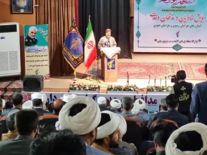 «اخلاق نبوی» عامل جذب حداکثری به اسلام در دنیای امروز است