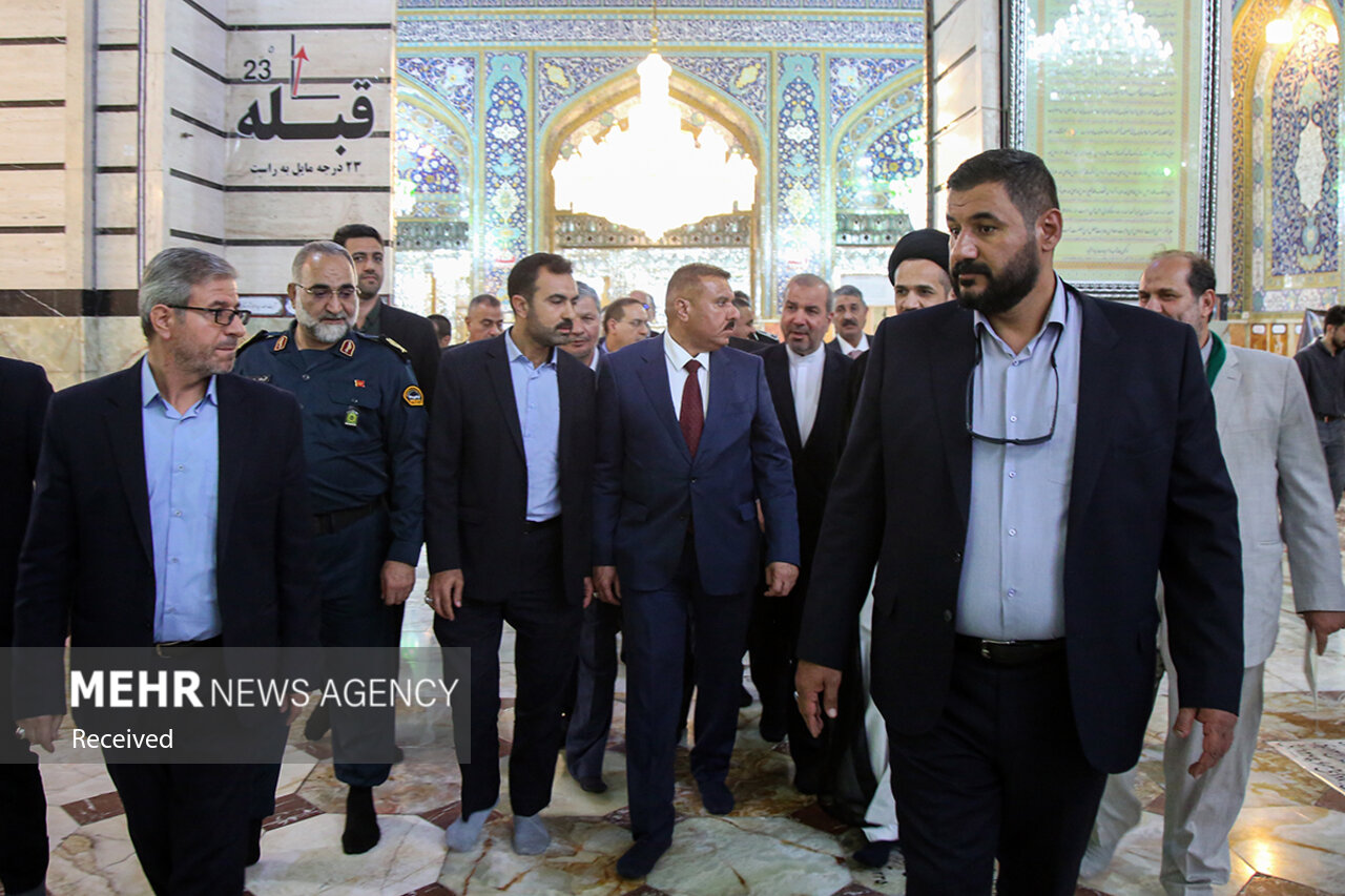 وزیر کشور عراق حرم حضرت معصومه (س) را زیارت کرد+ تصاویر