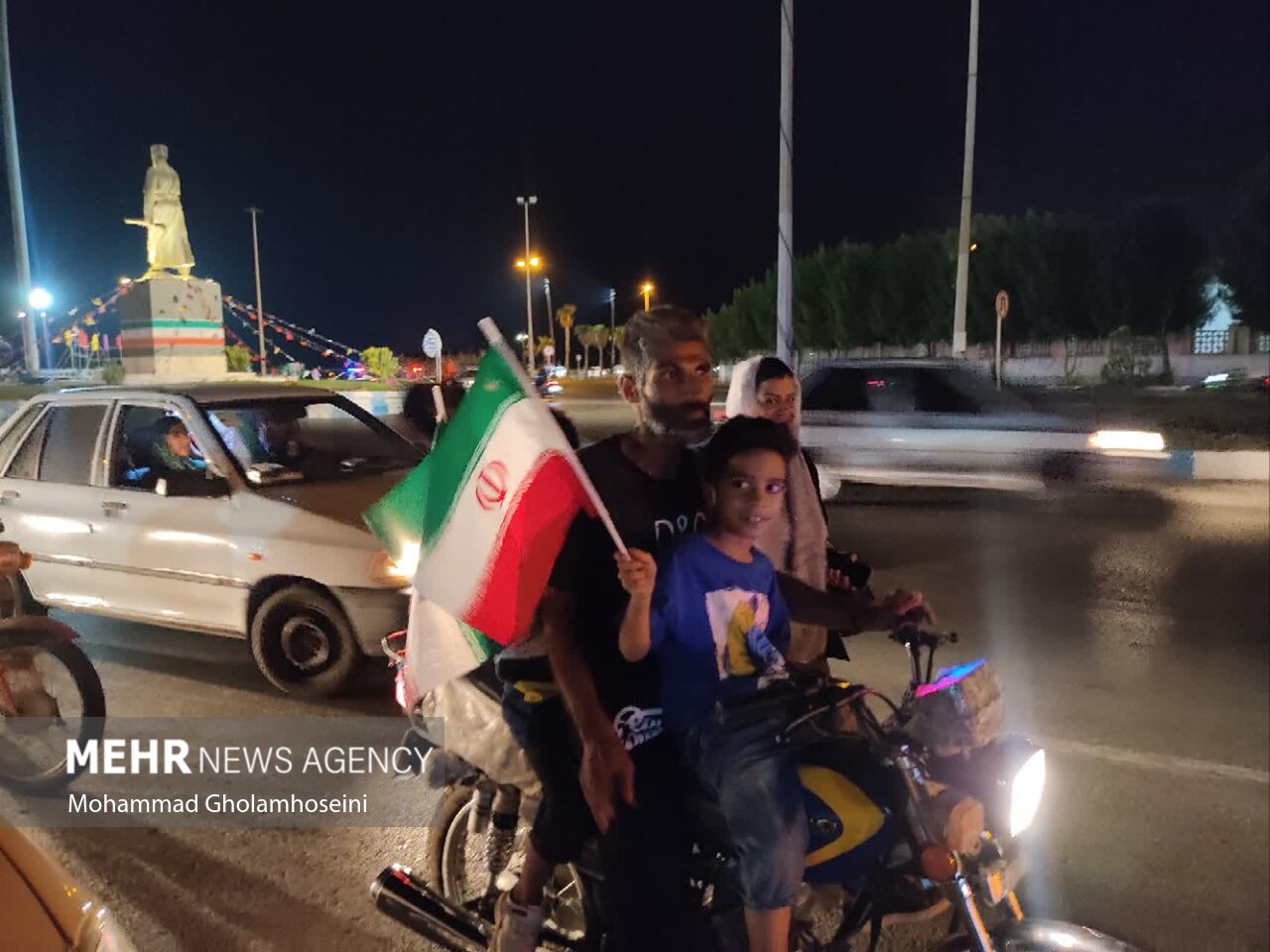 رژه خودرویی و موتوری در بوشهر
