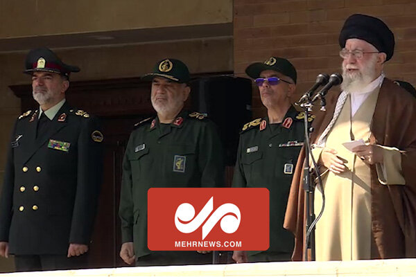 هشدار فرمانده کل قوا به سران و تصمیمگیران رژیم غاصب صهیونیستی هشدار فرمانده کل قوا به سران و تصمیمگیران رژیم غاصب صهیونیستی