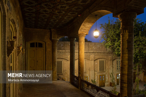 جلسات مزایده بناهای تاریخی در استان ها برپا میشود جلسات مزایده بناهای تاریخی در استان ها برپا میشود