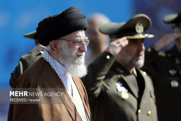 امام علی آرمی آفیسرز یونیورسٹی میں کیڈٹس کی گریجویشن تقریب میں رہبر انقلاب کی شرکت
