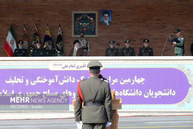 امام علی آرمی آفیسرز یونیورسٹی میں کیڈٹس کی گریجویشن تقریب میں رہبر انقلاب کی شرکت
