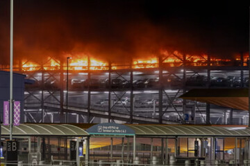  وقوع آتش‌سوزی گسترده در فرودگاه لاتون انگلیس/ تمام پروازها لغو شد