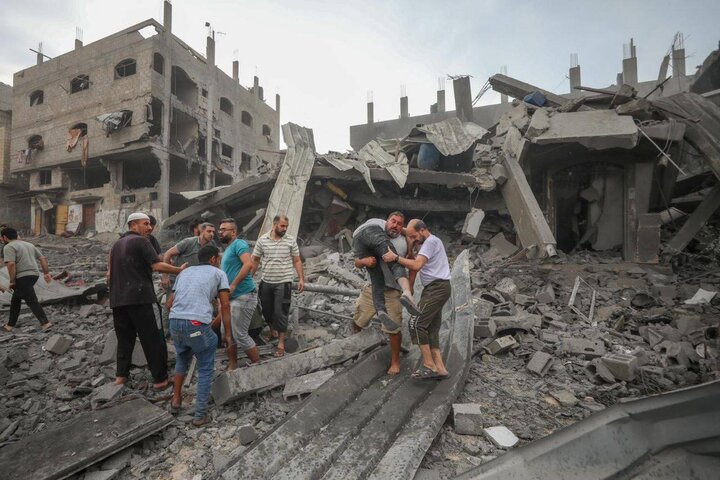 İşgal güçleri Gazze'yi bombalamaya devam ediyor