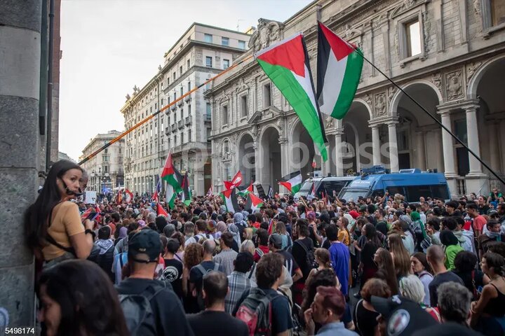 تظاهرات مردم ایتالیا در محکومیت جنایت‌های رژیم صهیونیستی در غزه