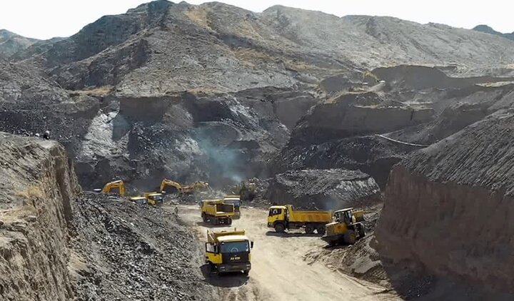 ۳۹ فقره پروانه بهره برداری معدن در آذربایجان غربی صادر شد