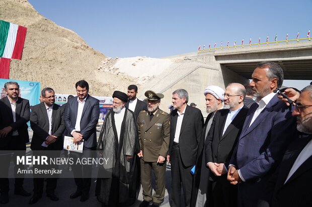 اجرایی شدن پروژه‌های زیرساختی اصفهان با حمایت شهید جمهور