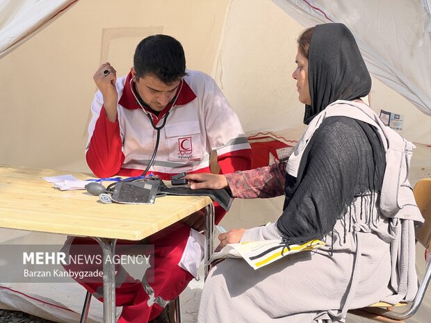 ۷۳۰ نفر از خدمات بشردوستانه جمعیت هلال احمر خوزستان بهرهمند شدند ۷۳۰ نفر از خدمات بشردوستانه جمعیت هلال احمر خوزستان بهرهمند شدند