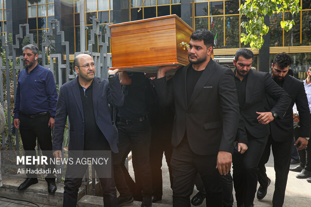 Funeral ceremony of veteran Iranian actor Atila Pesyani
