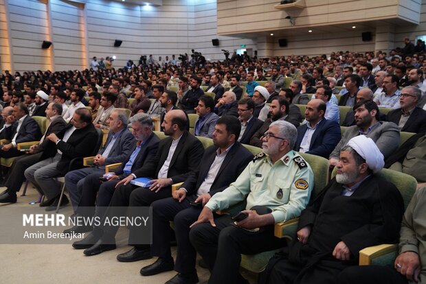 آغاز سال تحصیلی ۱۴۰۲-۱۴۰۳ دانشگاه های کشور با حضور رئیس جمهور در شیراز