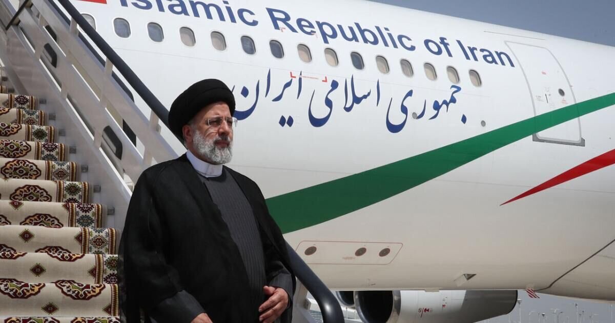 ورود رئیس جمهور به فرودگاه شیراز