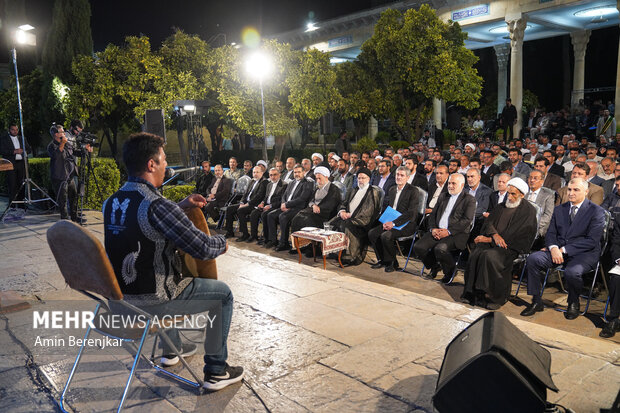 گرامیداشت یادروز حافظ با حضور رئیس جمهور و اهالی فرهنگ و ادب در شیراز