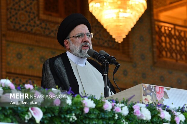 رئیس جمهور در تجمع همدردی مردم تهران با ملت فلسطین سخنرانی می کند