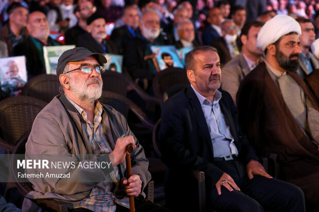 مراسم یادواره شهدای محله باغ فیض با حضور محمدباقر قالیباف رئیس مجلس شورای اسلامی و خانواده‌های شهدای این محله در امام زادگان حمیده خاتون و سید جعفر (علیهم السلام) برگزار شد