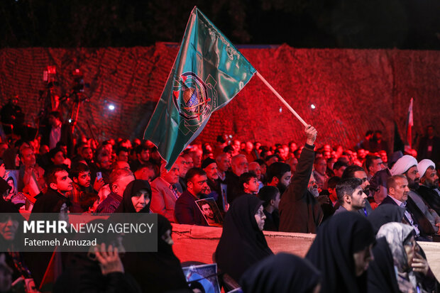 مراسم یادواره شهدای محله باغ فیض با حضور محمدباقر قالیباف رئیس مجلس شورای اسلامی و خانواده‌های شهدای این محله در امام زادگان حمیده خاتون و سید جعفر (علیهم السلام) برگزار شد