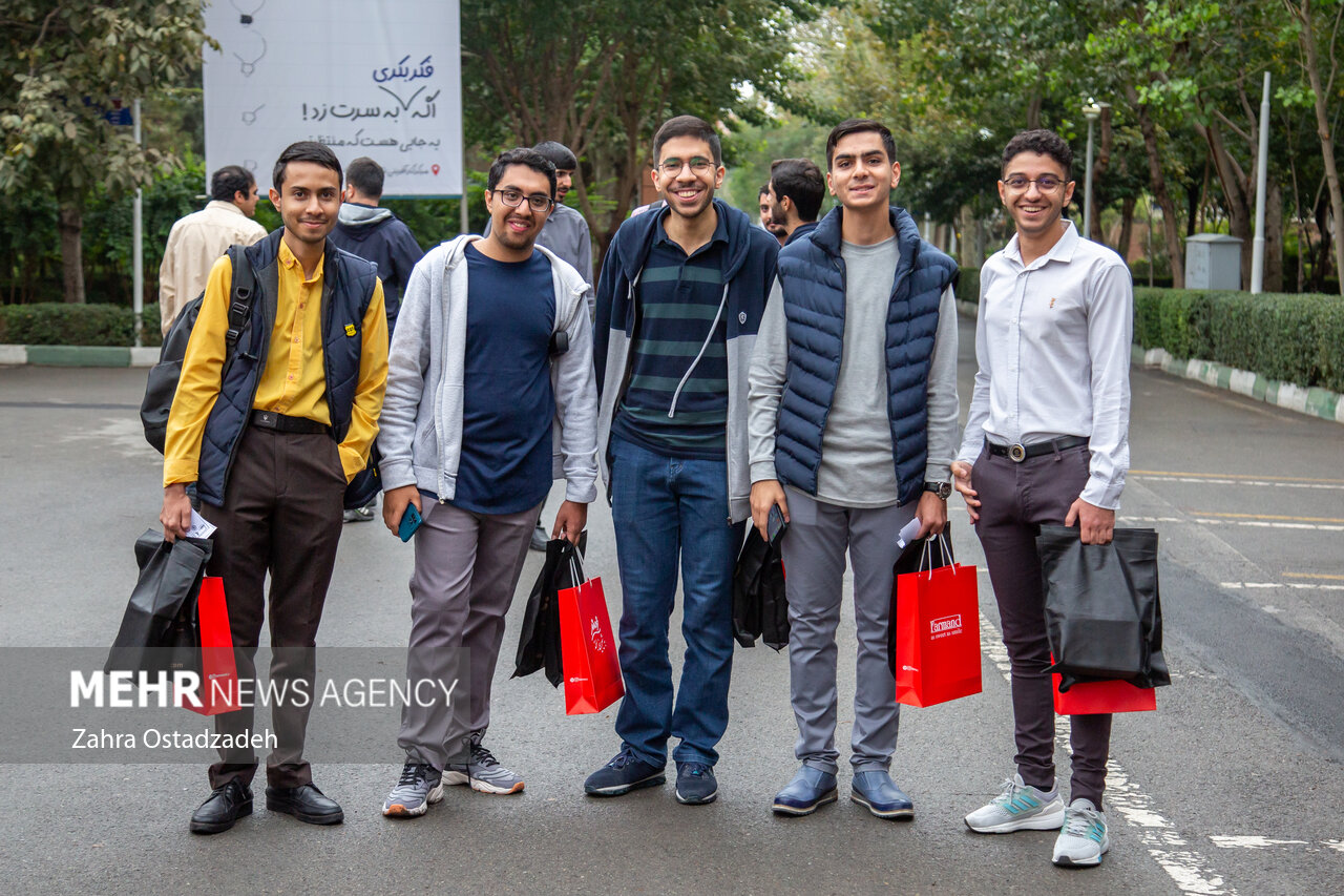 پذیرش دانشجویان خارجی نمایشی از مرجعیت علمی مراکز دانشگاهی