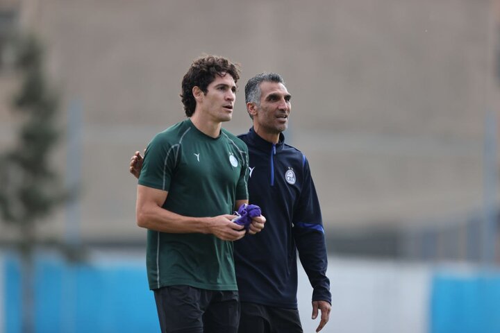 دردسر ۵۰ میلیارد تومانی برای آبیها/ استقلال اسپانسر«اپراتور» شد!