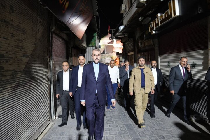 أمير عبد اللهيان يزور مرقد السيدة رقية (س) في دمشق