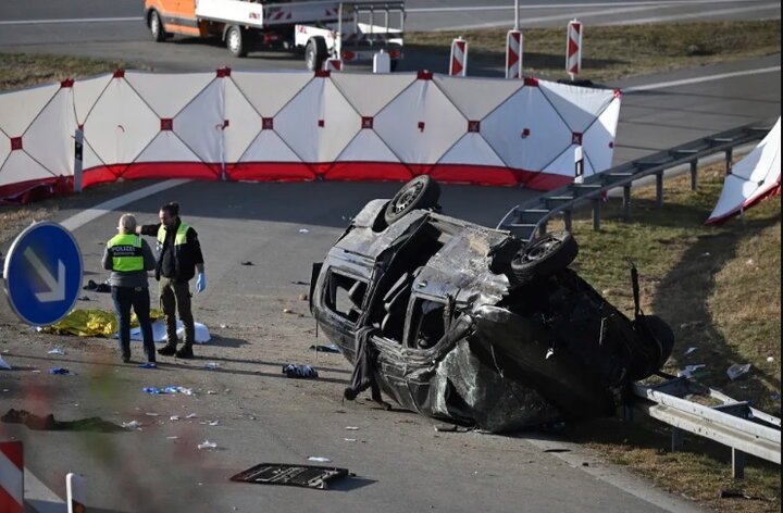 7 killed, 16 injured in migrant van crash in Germany